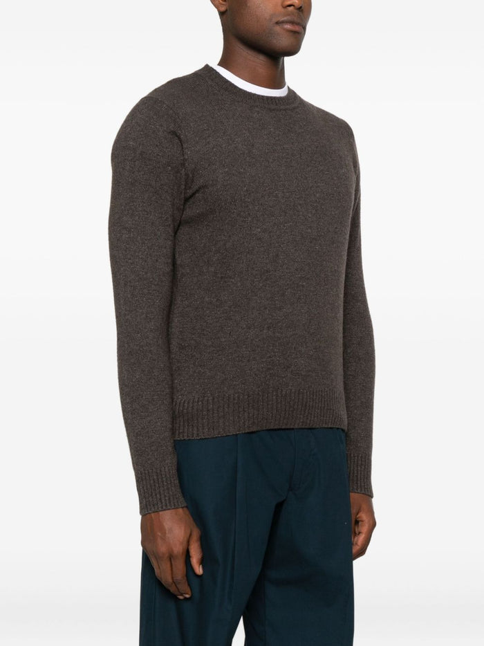 Unreiner brauner Herrenpullover 2