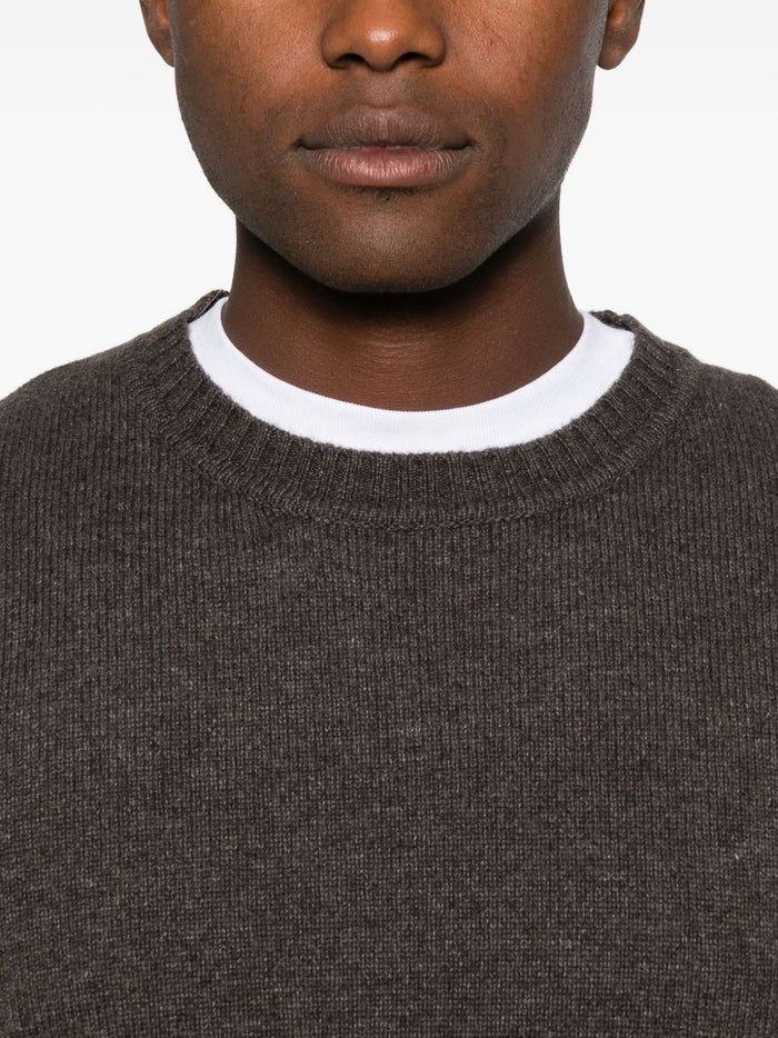 Unreiner brauner Herrenpullover 5