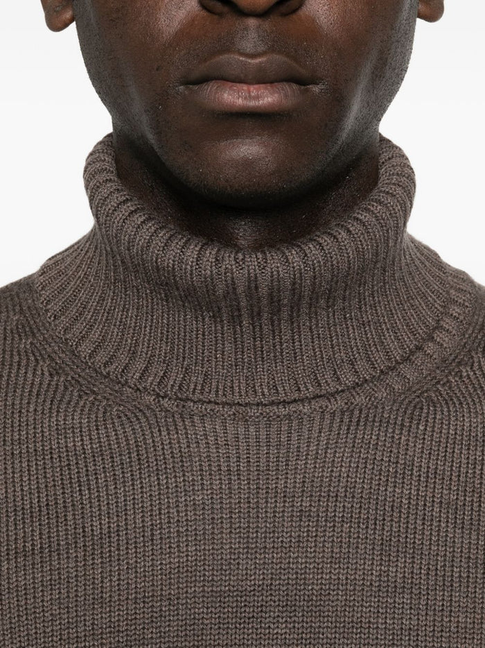 Kangra Brown Shirt Man 2