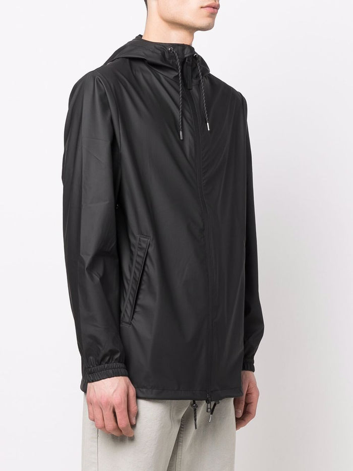 Schwarzer Unisex-Regenmantel mit Kapuze von Rains 1