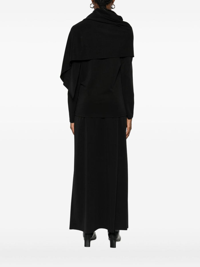 Auf dem schwarzen Damen-Trikot 5