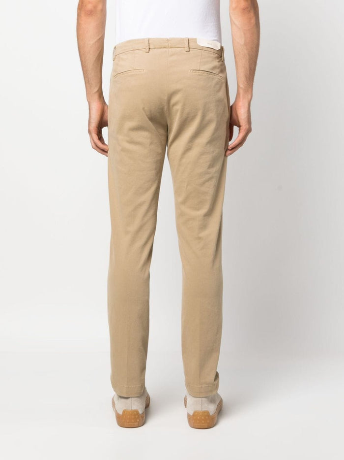 Pantalone Beige con Chiusura Nascosta e Gamba Dritta 3